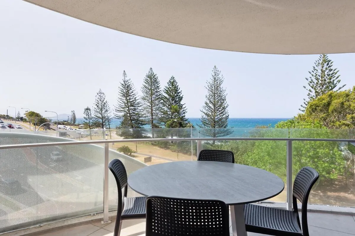 Breeze Mooloolaba 아파트